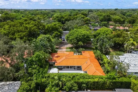 611 Santurce Avenue Coral Gables FL 33143