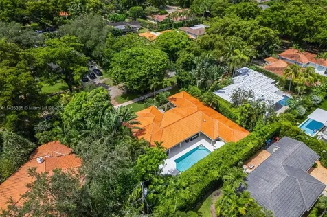 611 Santurce Avenue Coral Gables FL 33143