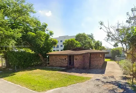 9443 Old Dixie Highway Miami FL 33156