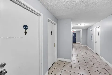 210 SW 11th Street Miami FL 33130