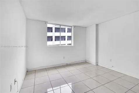 210 SW 11th Street Miami FL 33130