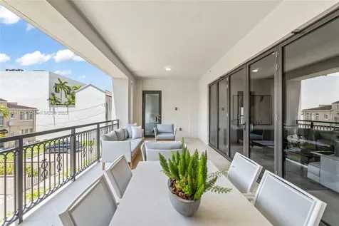 718 Valencia Avenue Coral Gables FL 33134