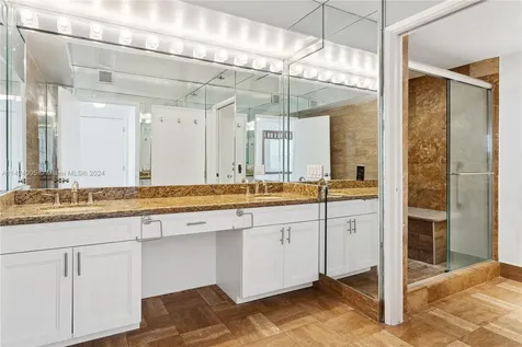 1581 Brickell Avenue Miami FL 33129
