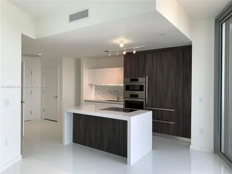 851 NE 1st Avenue Miami FL 33132