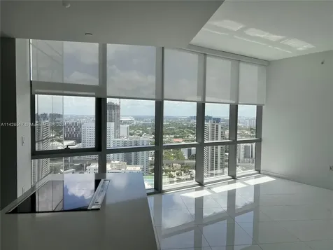 851 NE 1st Avenue Miami FL 33132