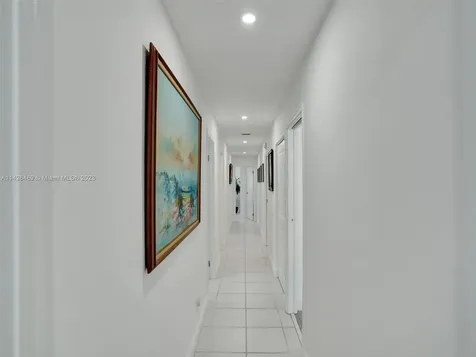 8241 SW 27th Place Davie FL 33328