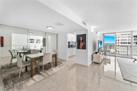 18071 Biscayne Boulevard Aventura FL 33160