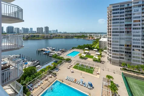18071 Biscayne Boulevard Aventura FL 33160