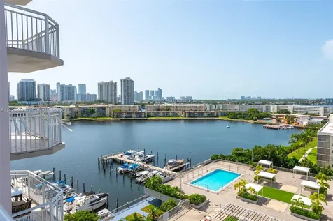 18071 Biscayne Boulevard Aventura FL 33160