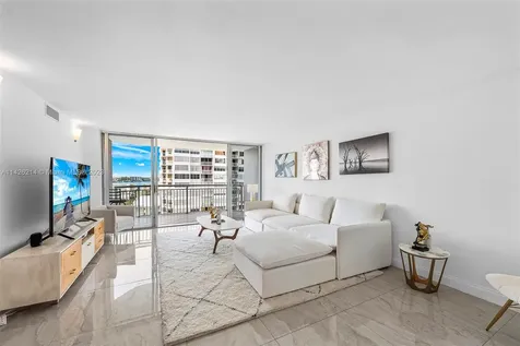 18071 Biscayne Boulevard Aventura FL 33160