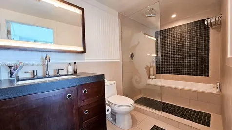 17315 E Collins Avenue Sunny Isles Beach FL 33160