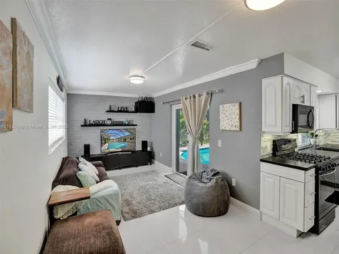 11650 NW 30th Place Sunrise FL 33323