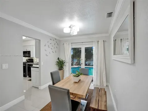 11650 NW 30th Place Sunrise FL 33323