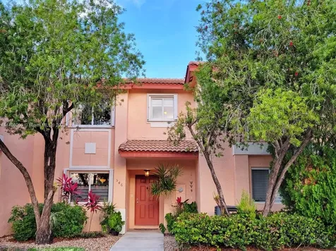 546 NW 208th Way Pembroke Pines FL 33029