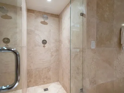 102 24th Street Miami Beach FL 33139