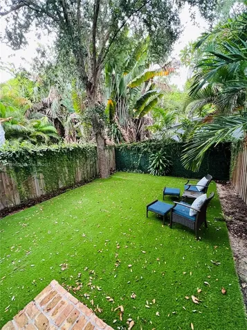 5784 SW 74th Terrace South Miami FL 33143