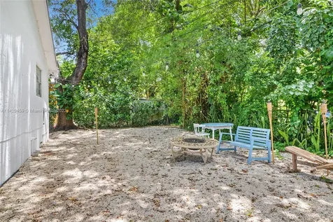 10952 NE 3rd Court Miami FL 33161
