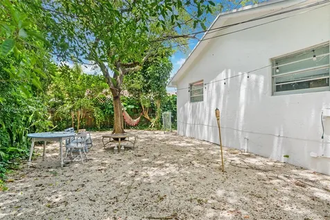10952 NE 3rd Court Miami FL 33161