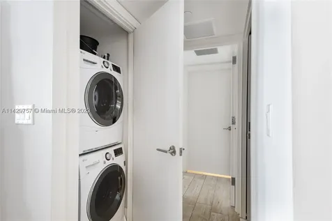 102 24th Street Miami Beach FL 33139