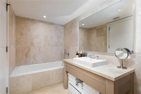 102 24th Street Miami Beach FL 33139