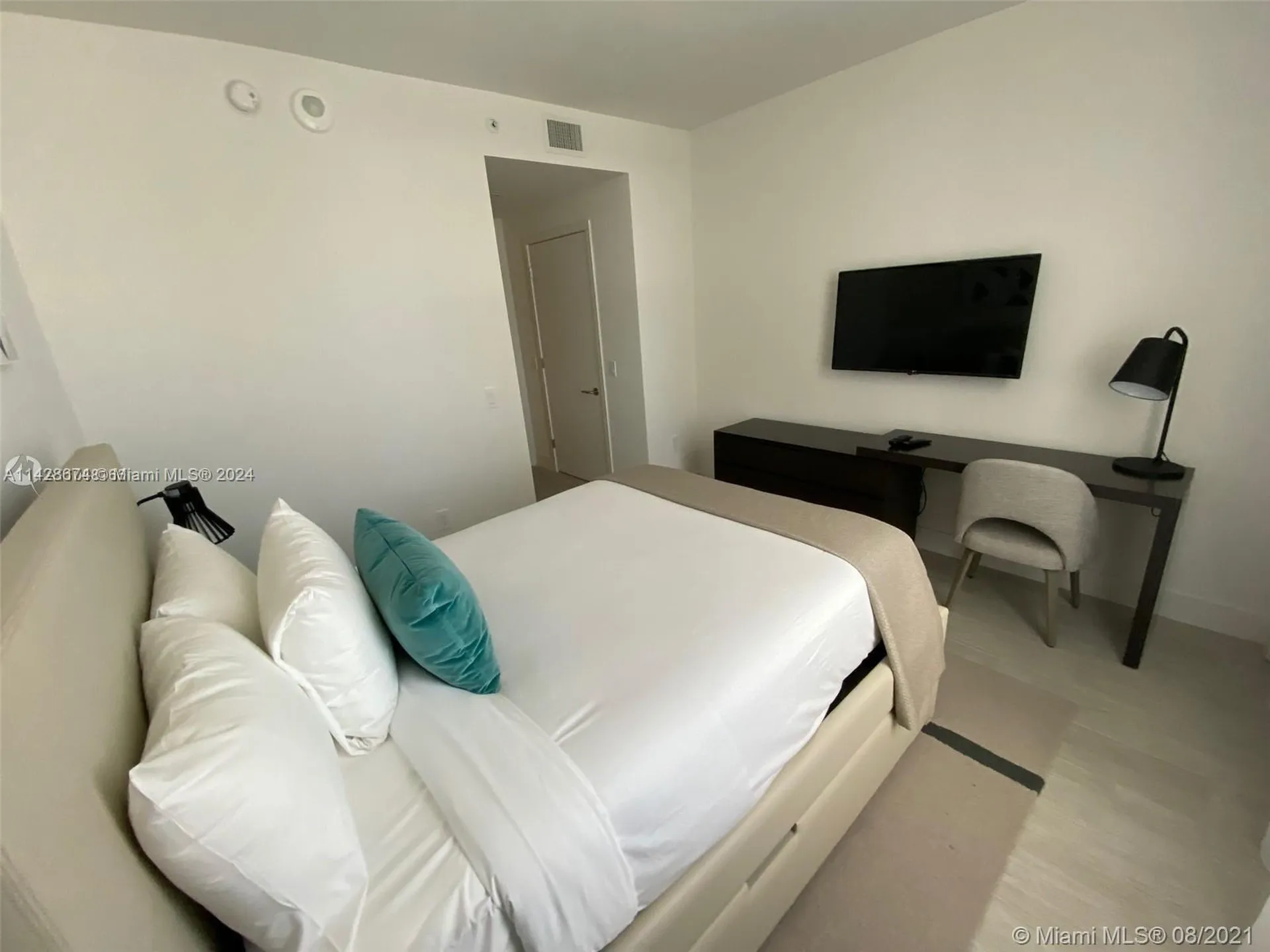 4010 S Ocean Drive Hollywood FL 33019