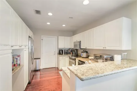 20880 NE 30th Place Aventura FL 33180
