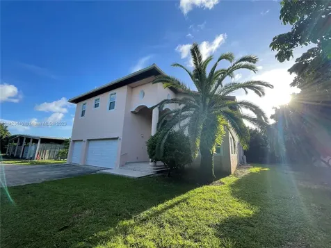 33300 SW 202nd Avenue Homestead FL 33034