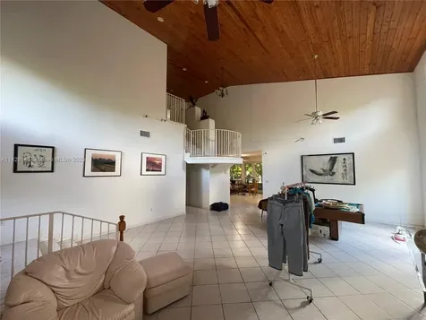 33300 SW 202nd Avenue Homestead FL 33034