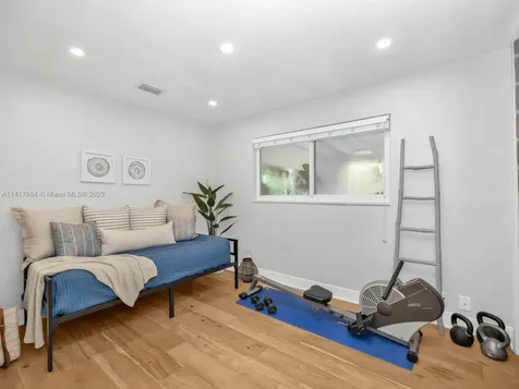 465 NW 88th Terrace El Portal FL 33150