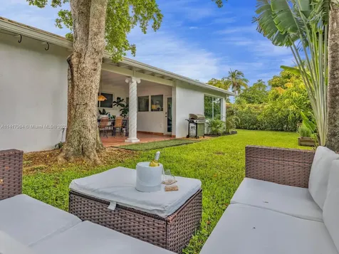 465 NW 88th Terrace El Portal FL 33150