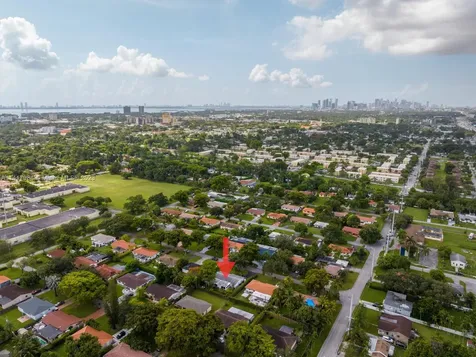 465 NW 88th Terrace El Portal FL 33150