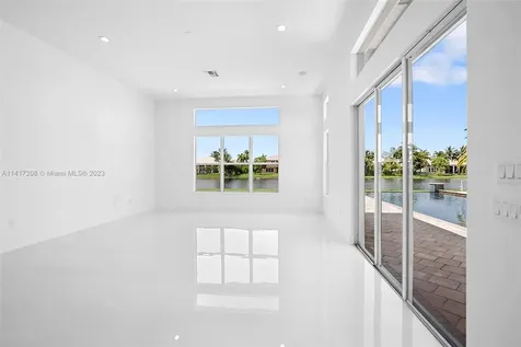 15201 SW 39th Street Davie FL 33331