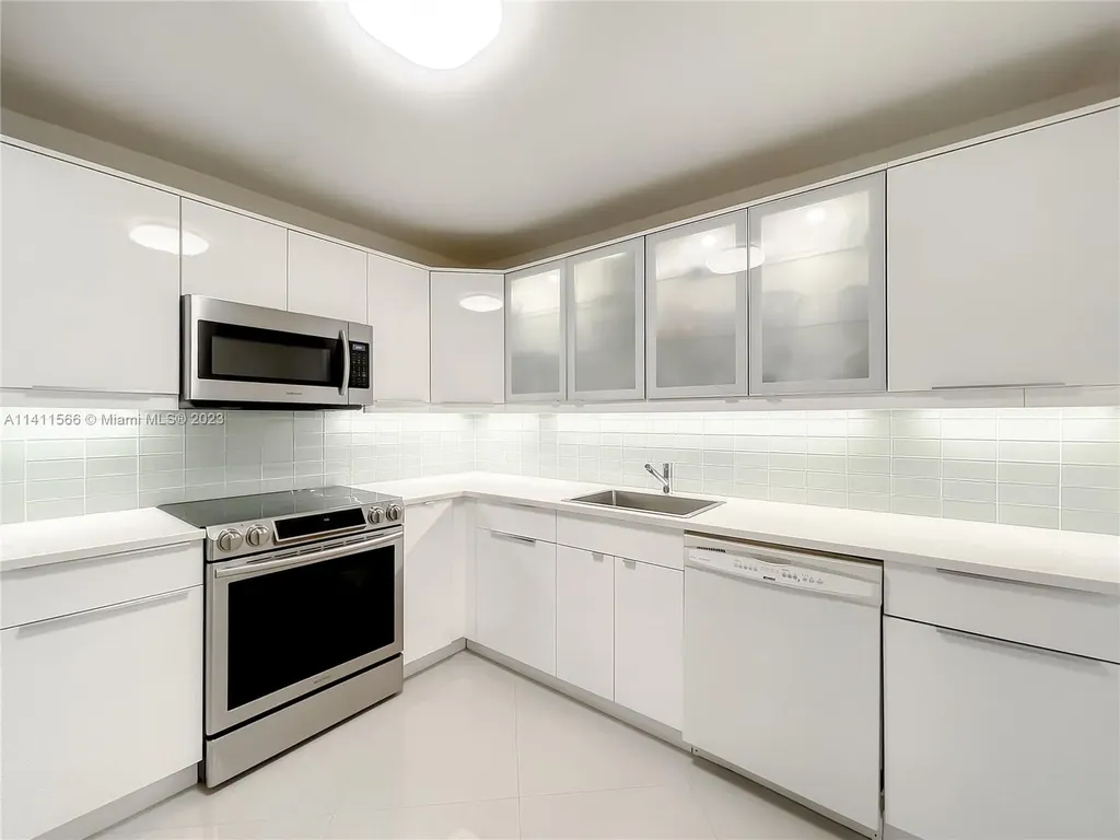 2750 NE 183rd Street Aventura FL 33160