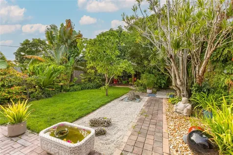 521 NE 74th Street Miami FL 33138