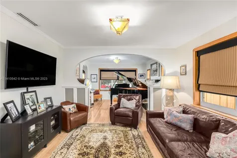 521 NE 74th Street Miami FL 33138