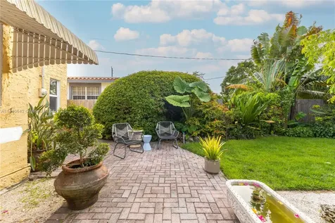 521 NE 74th Street Miami FL 33138