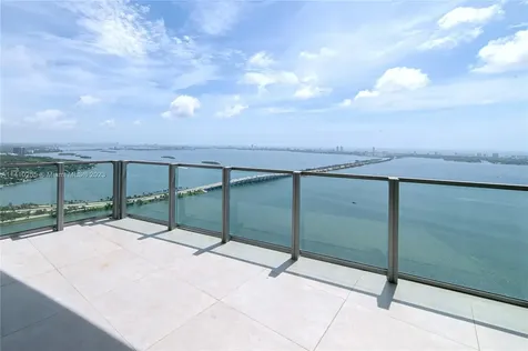 2900 NE 7th Avenue Miami FL 33137