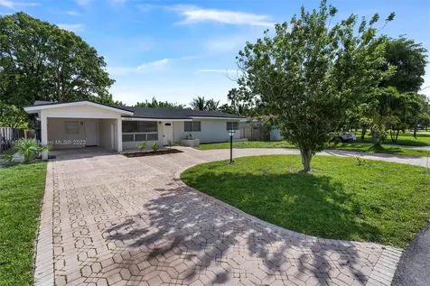 1553 NE 46th Street Oakland Park FL 33334