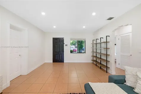 2450 SW 14th Street Miami FL 33145