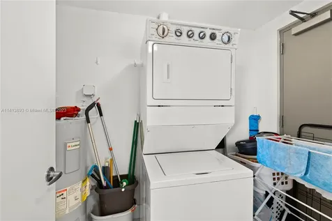 7935 East Drive North Bay Village FL 33141
