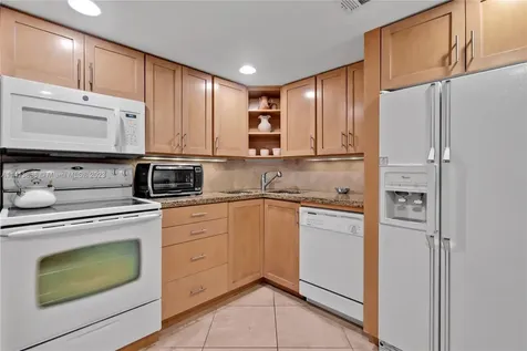 2333 Brickell Avenue Miami FL 33129