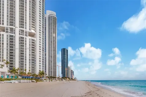 18101 Collins Avenue Sunny Isles Beach FL 33160