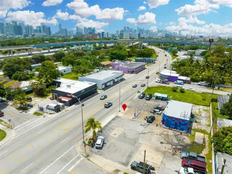 4420 NW 7th Avenue Miami FL 33127