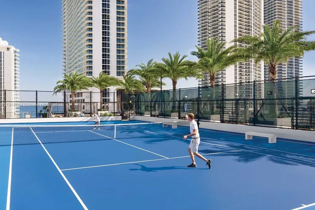 4010 S Ocean Drive Hollywood FL 33019
