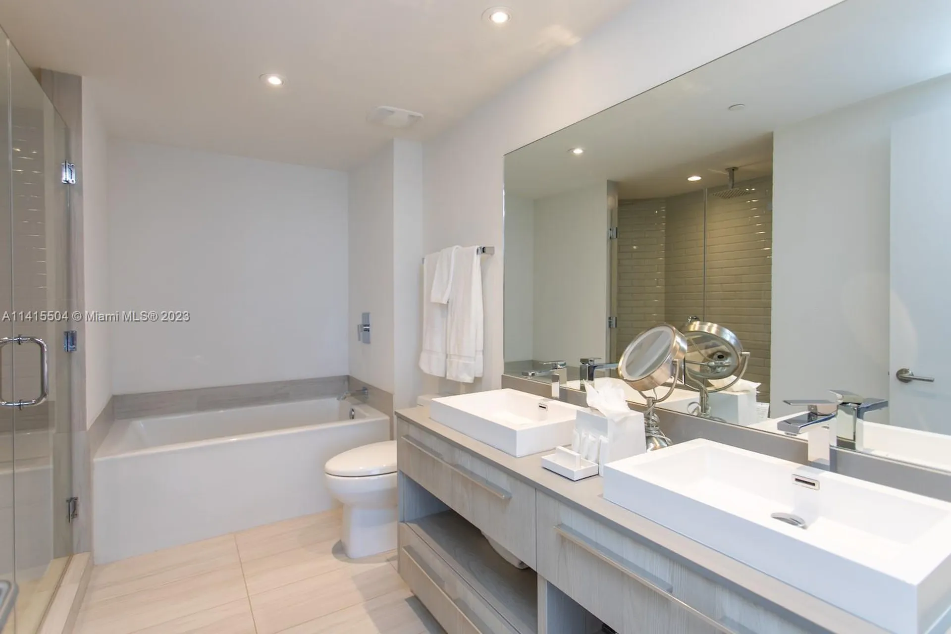 4010 S Ocean Drive Hollywood FL 33019