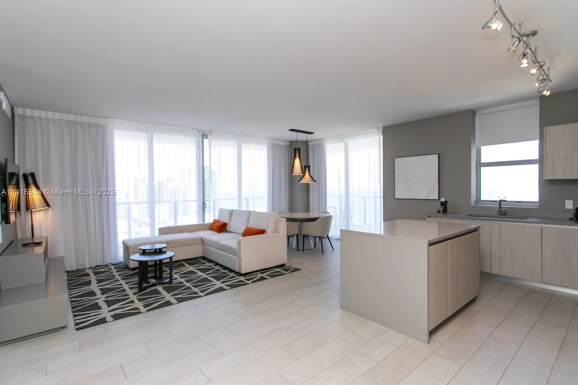 4010 S Ocean Drive Hollywood FL 33019
