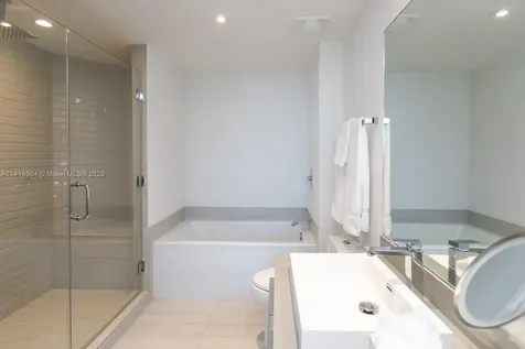 4010 S Ocean Drive Hollywood FL 33019