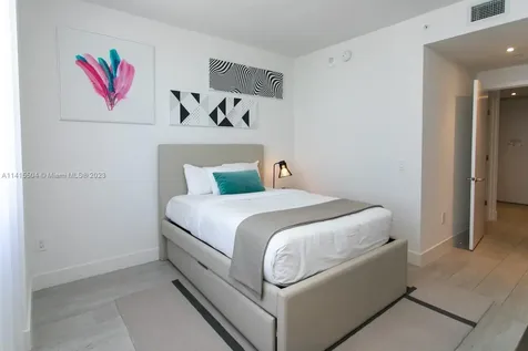 4010 S Ocean Drive Hollywood FL 33019