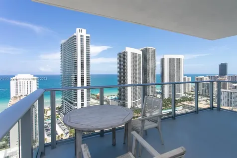 4010 S Ocean Drive Hollywood FL 33019