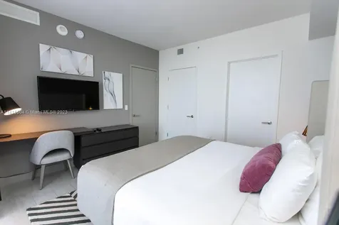 4010 S Ocean Drive Hollywood FL 33019